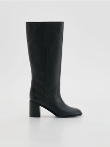 Skórzane kozaki na obcasie - czarny