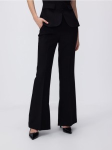 Spodnie flare z błyszczącymi drobinkami - czarny