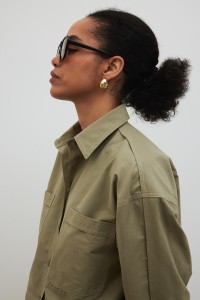 Bawełniana koszula o prostym kroju w kolorze KHAKI - RESONATE-S/M