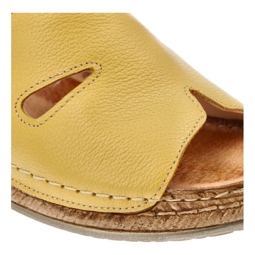 Żółte Klapki Wasak Stylowe Obuwie Damskie