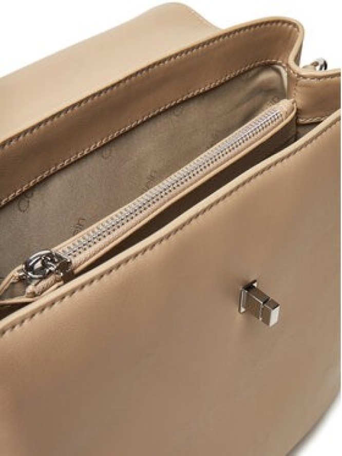 Calvin Klein Plecak Ck Flap Backpack With Conv Strap K60K613038 Beżowy