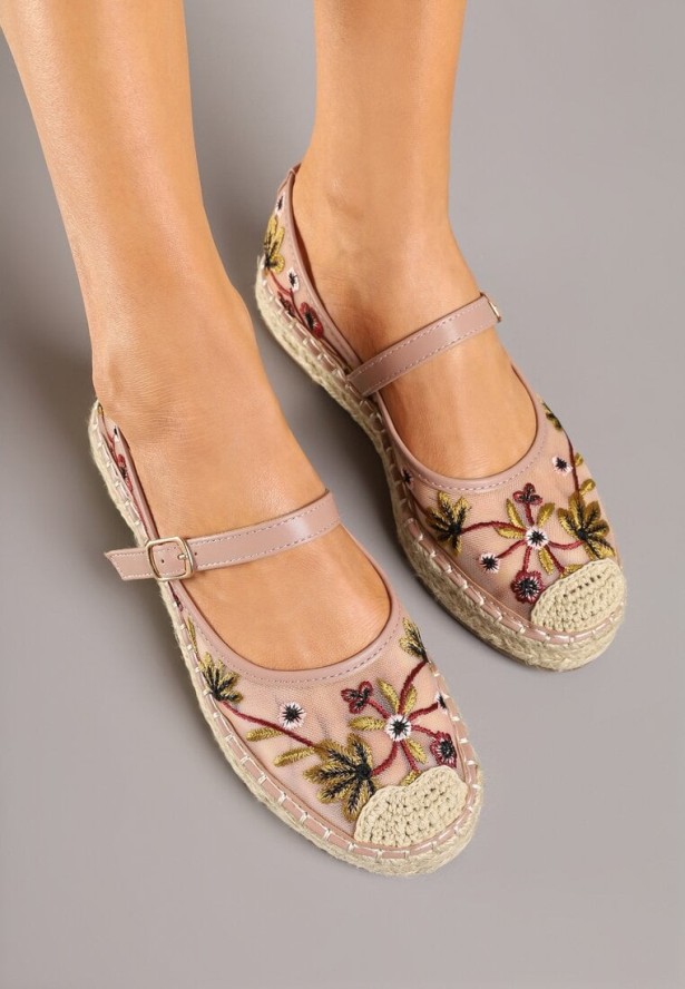 Różowe Siateczkowe Espadryle na Plecionej Podeszwie z Paskiem z Klamrą i Haftem Vilritia