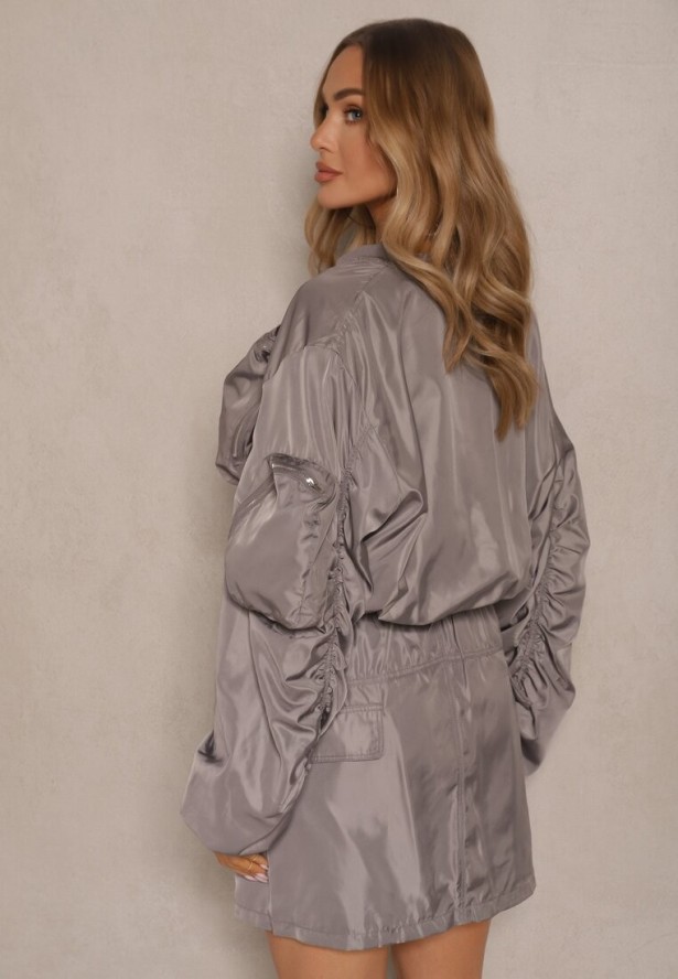 Szary Komplet Kurtka Bomberka z Marszczeniem na Rękawach Spódnica Ozdobiona Kieszeniami Dlisera