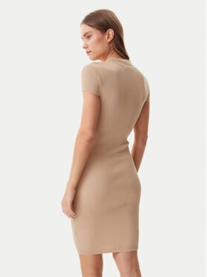 Guess Sukienka dzianinowa W5GK46 Z3L10 Brązowy Slim Fit