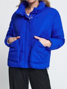Pikowana kurtka puffer - niebieski