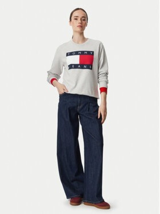 Tommy Jeans Bluza Flag DW0DW23906 Szary jasny Regular Fit