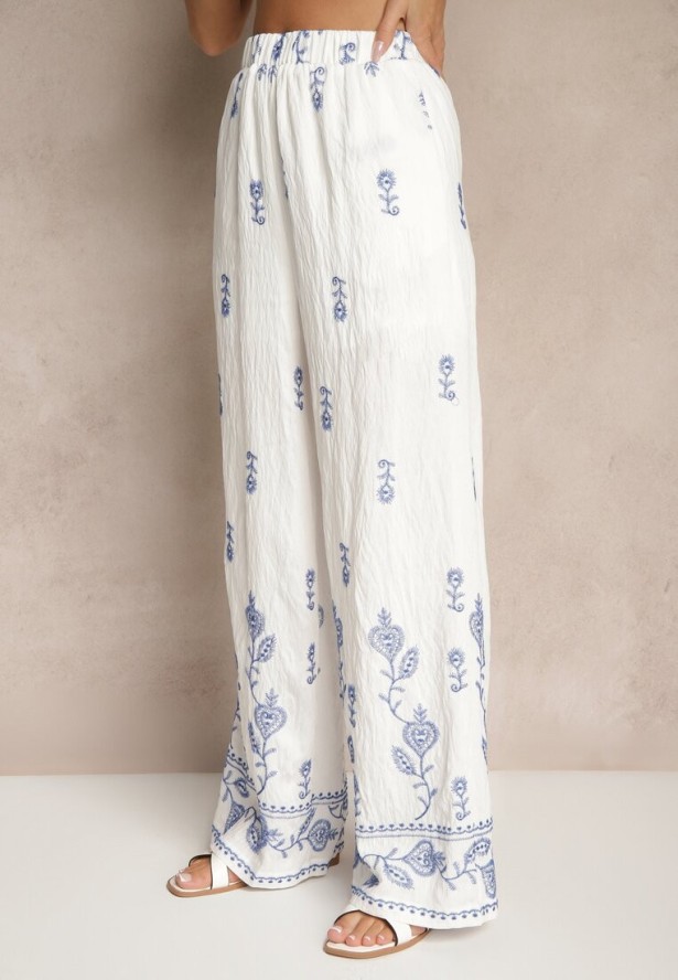 Biały Wiskozowy Komplet z Ozdobnym Haftem Koszulka i Spodnie o Szerokim Kroju Tealenea