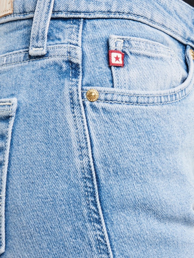 Jeansy damskie z prostą nogawką jasnoniebieskie Myrra 113