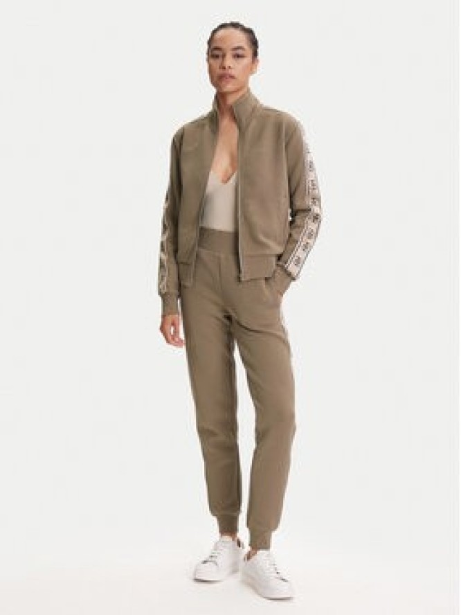 Guess Spodnie dresowe V2YB15 KB3P2 Brązowy Regular Fit