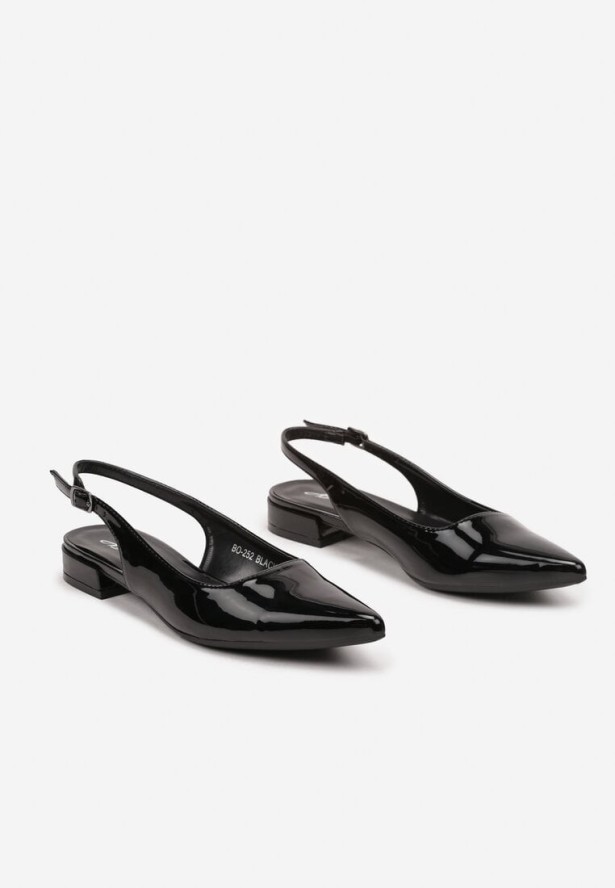 Czarne Sandały Lakierowane na Płaskiej Podeszwie z Ozdobnym Paskiem Delaniael