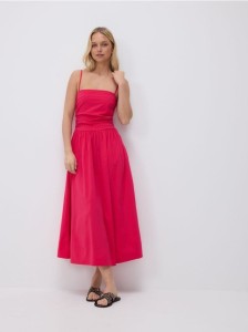 Sukienka midi na ramiączkach - fuksja