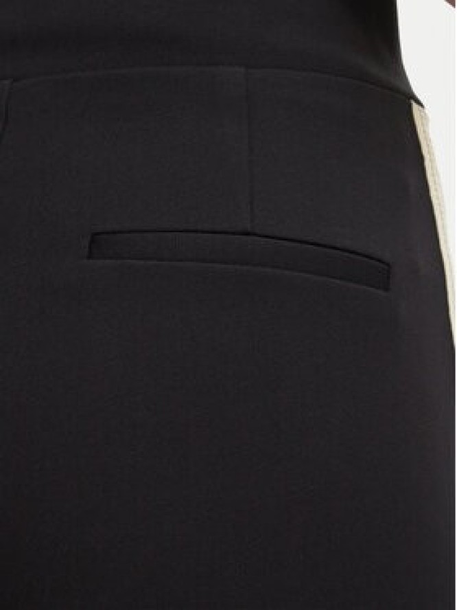 Guess Spodnie materiałowe 184011 Czarny Classic Fit