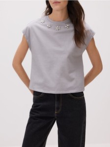 T-shirt z ozdobną aplikacją - jasnoszary