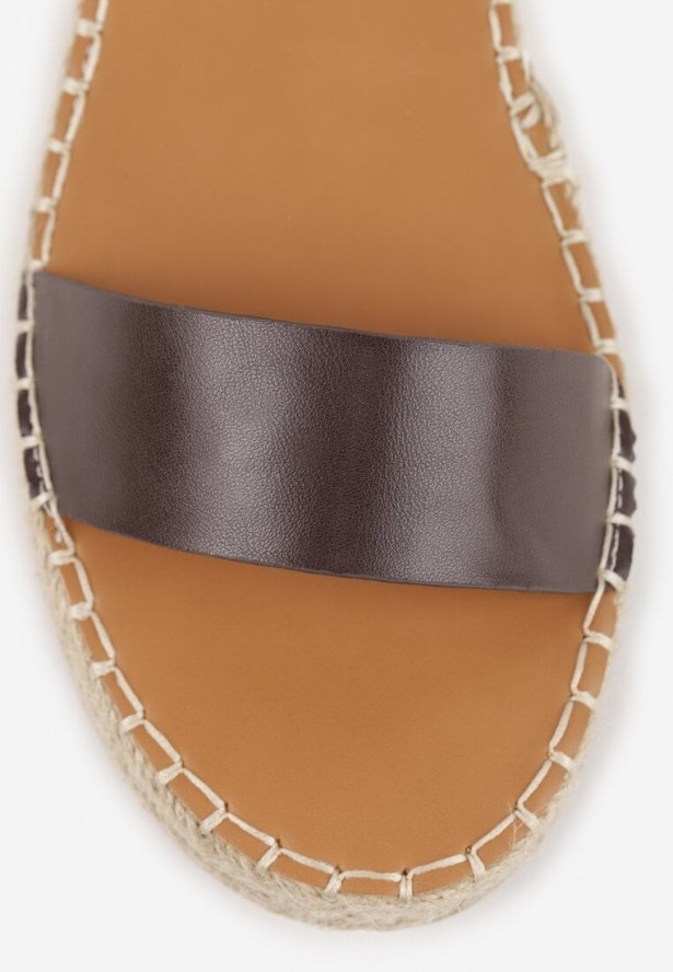 Ciemnobrązowe Sandały VICES na Plecionej Grubej Podeszwie z Paskiem Wokół Kostki Casilla