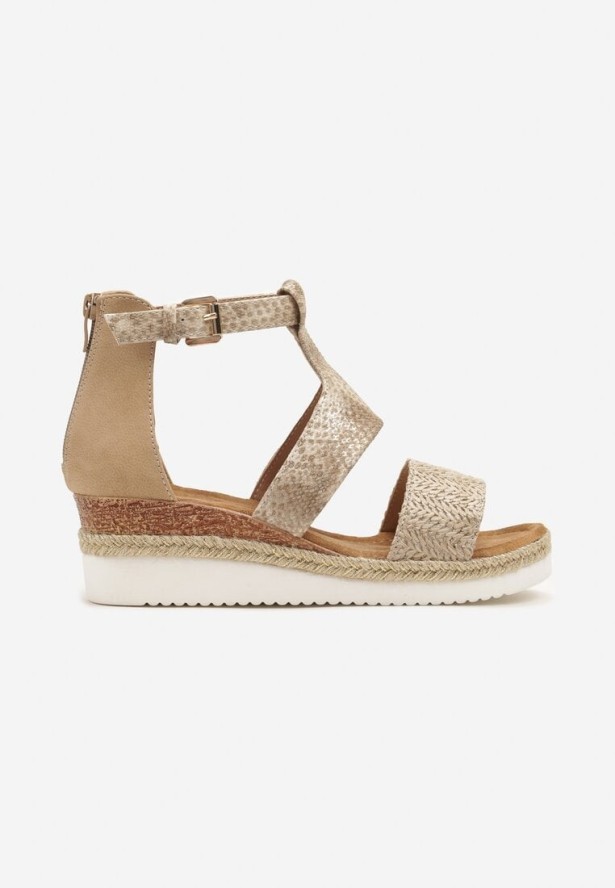 Ciemnobeżowe Sandały na Koturnie z Plecionką i Tłoczoną Cholewką Milvanis