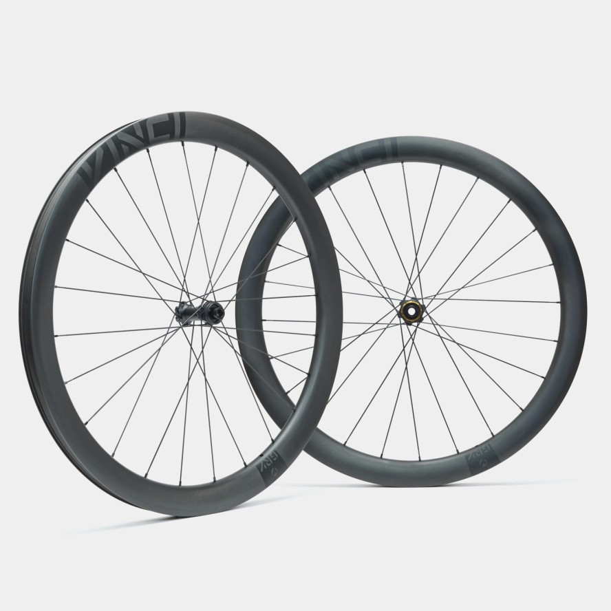Koła rowerowe gravelowe karbonowe Vinci GRV 45mm 2026, piasty V Tour, Shimano HG