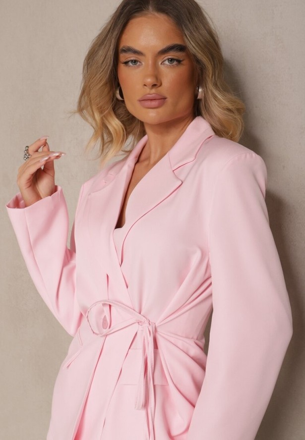 Różowa Marynarka Ozdobiona Wiązaniem z Boku Lunorisa