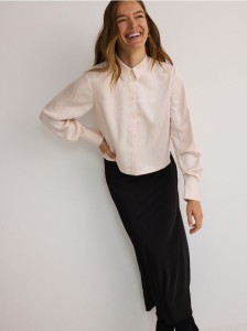 Koszula ze strukturalnym wzorem - kremowy