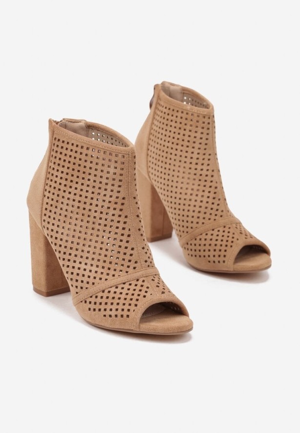 Beżowe Sandały Vices na Słupku z Ażurową Cholewką Felilina