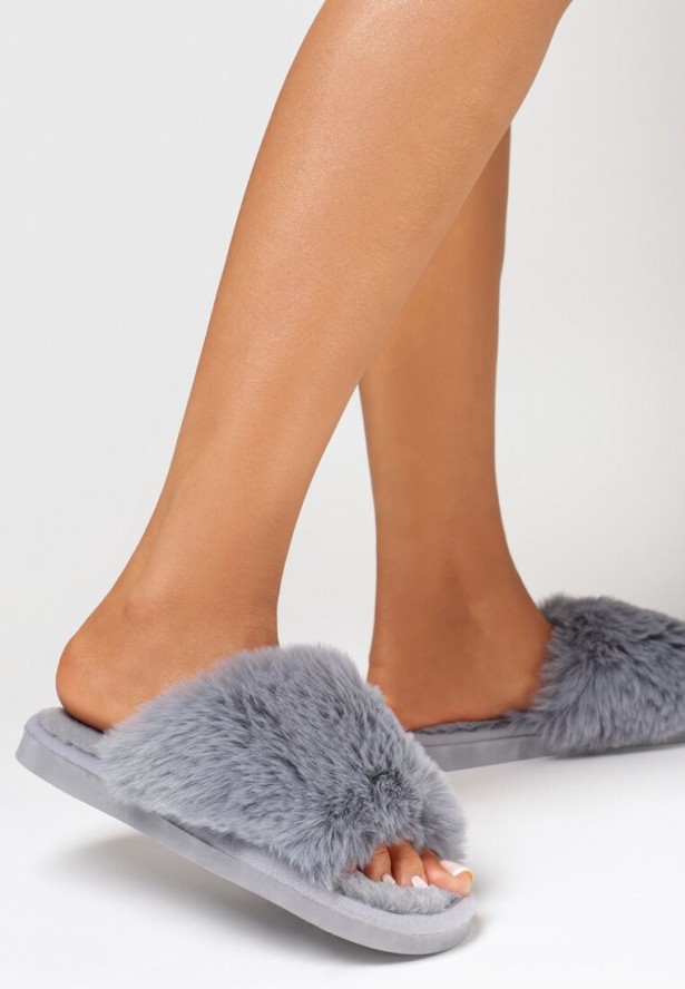 Szare Kapcie Kharilea