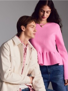 Sweter z baskinką - różowy