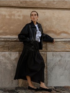 Spódnica z marszczeniem - czarny