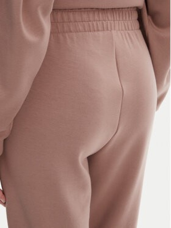 BOSS Spodnie dresowe Scuba 50545648 Beżowy Regular Fit