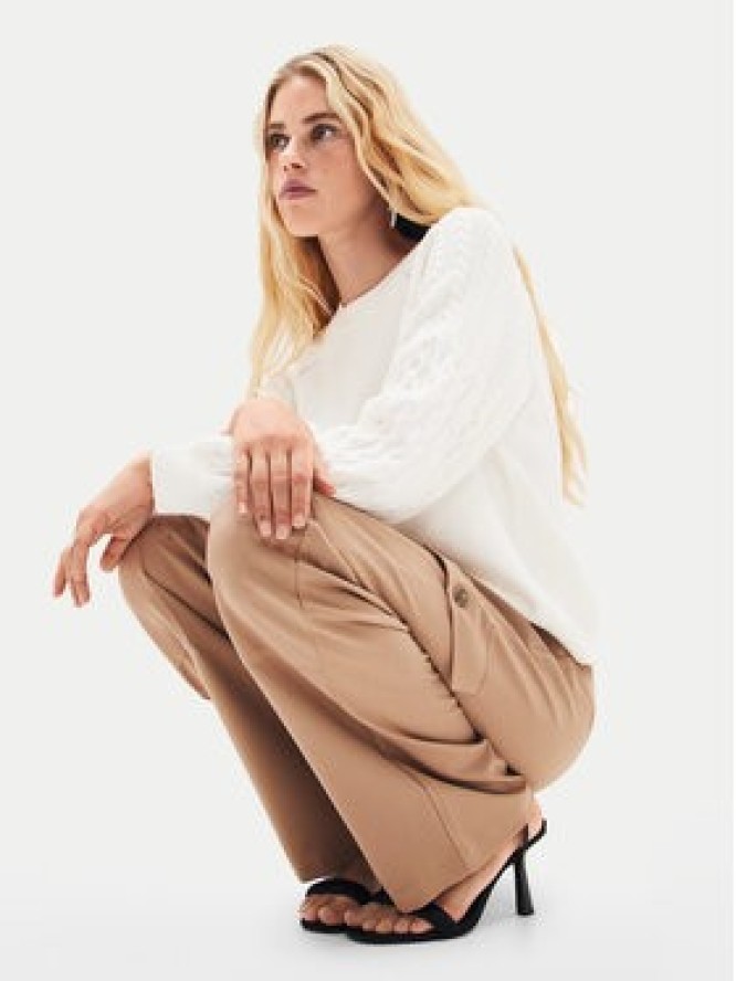 Desigual Sweter Regina 24WWJF35 Biały Regular Fit