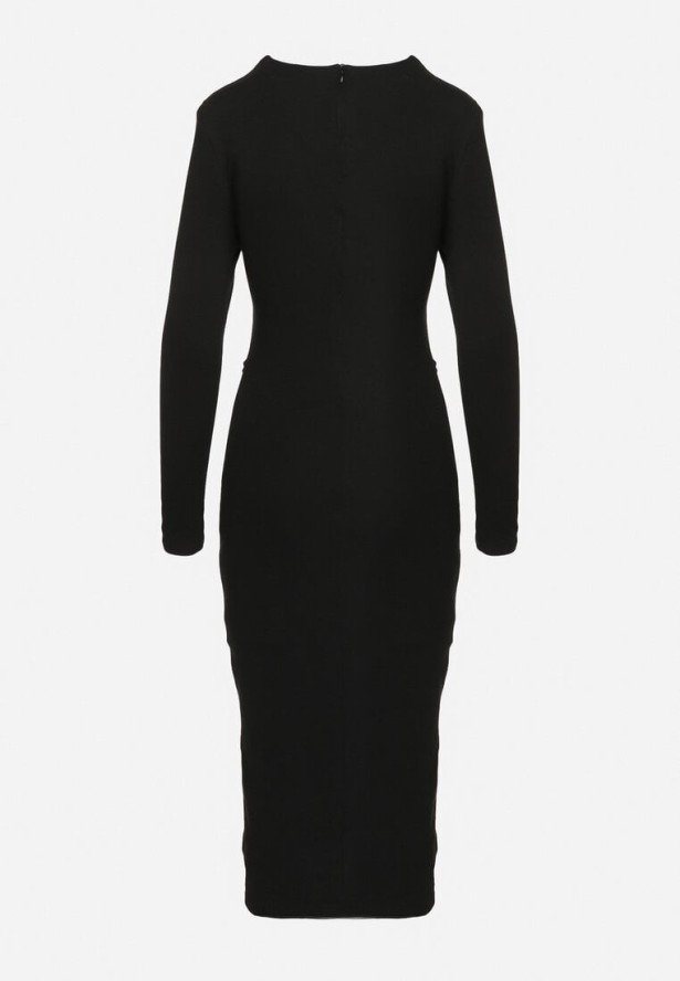 Czarna Sukienka z Wiskozą Marszczona po Bokach z Usztywnionymi Ramionami Zeiena