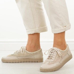 Beżowe lotos skórzane Polskie półbuty damskie Deoni D653