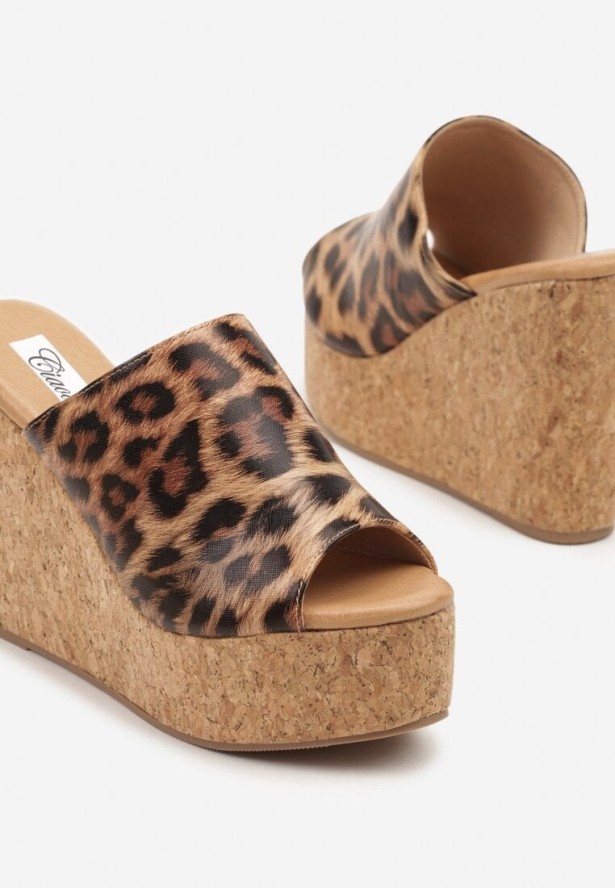 Panterkowe Klapki Typu Drewniaki na Koturnie Isidiva