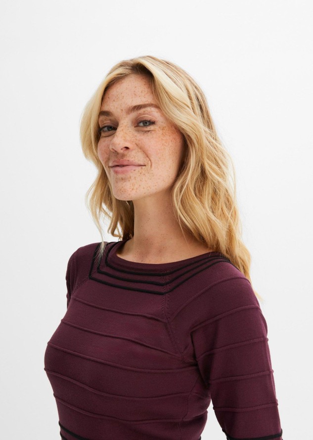 Sukienka dzianinowa z lejącej mieszanki wiskozy