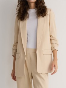 Marynarka z marszczonymi rękawami - kremowy