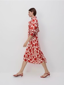 Wzorzysta sukienka midi - wielobarwny