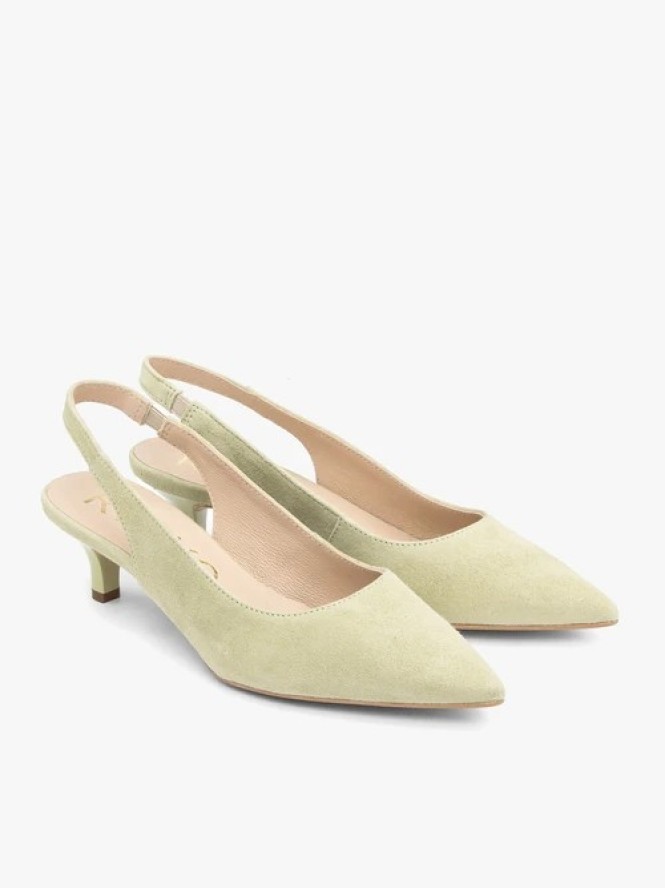 Jasnozielone czółenka slingback ze skóry welurowej