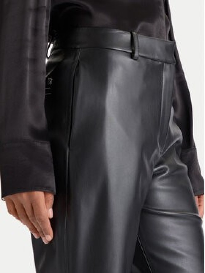 HUGO Spodnie z imitacji skóry Hamunelle-1 50546824 Czarny Flare Fit