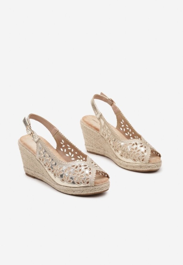 Złote Ażurowe Sandały na Plecionym Koturnie Zalinea