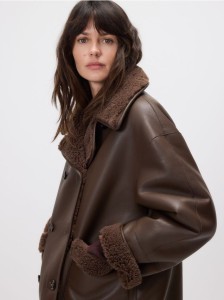 Dwustronna kurtka z imitacji skóry - ciemnobrązowy