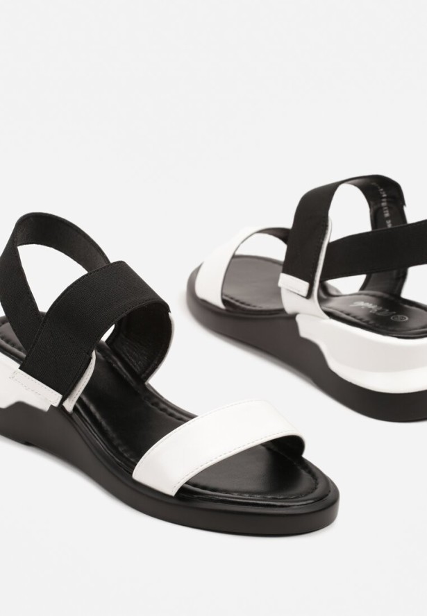 Biało-Czarne Klasyczne Sandały na Koturnie Nilariane