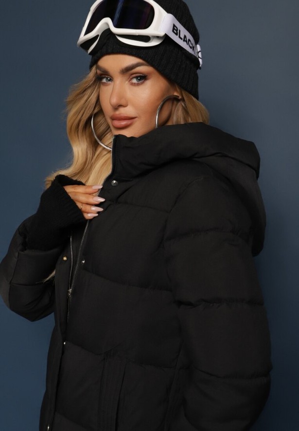 Czarna Pikowana Długa Kurtka z Kapturem i Napami Tisima