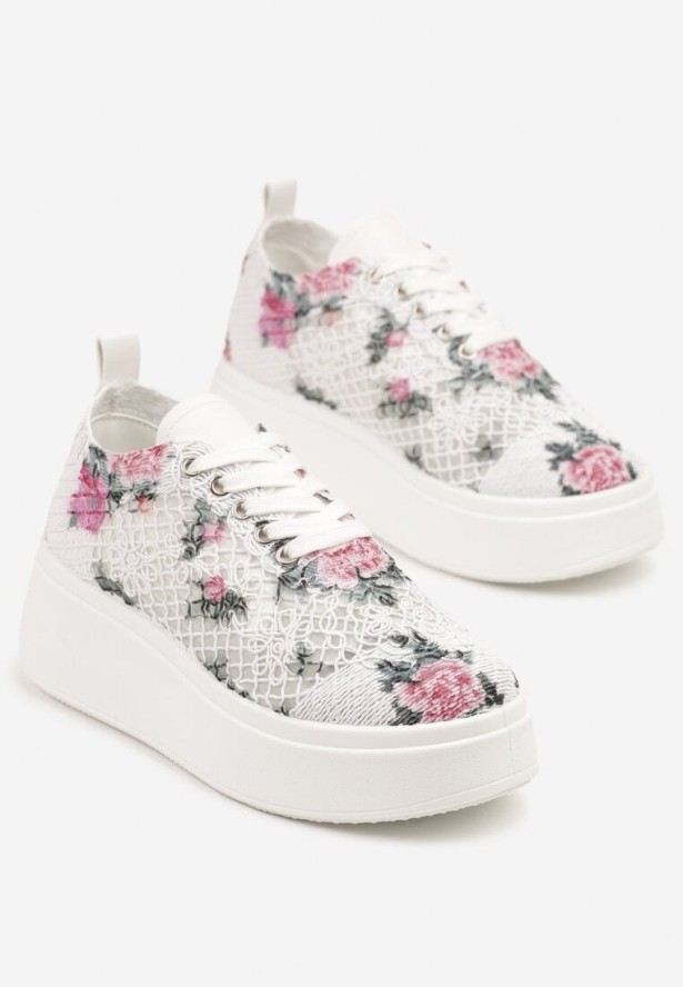 Białe Sneakersy Vices z Grubą Podeszwą i Kwiatową Ażurową Cholewką Ardisov