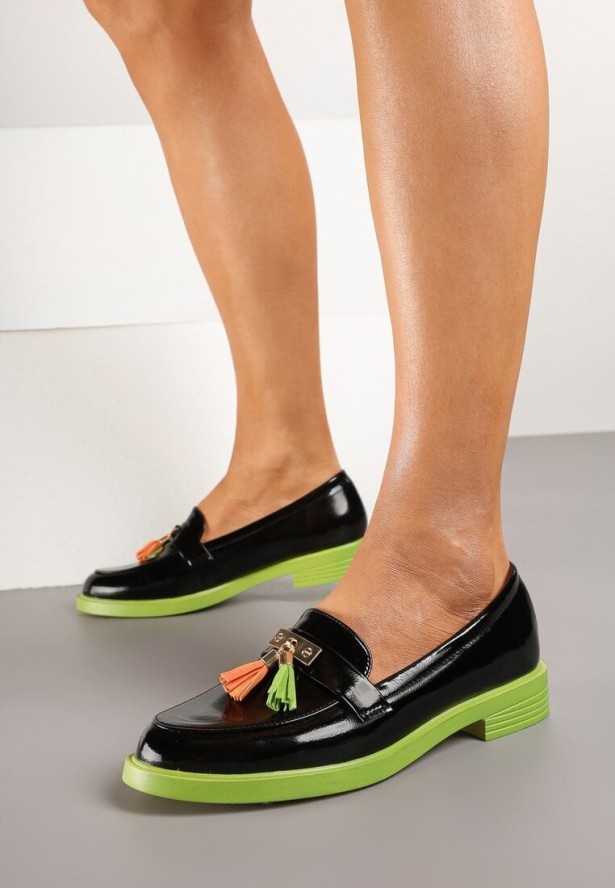 Czarno-Zielone Mokasyny Lakierowane Ozdobione Frędzlami ze Skórzaną Wkładką Ridanitha
