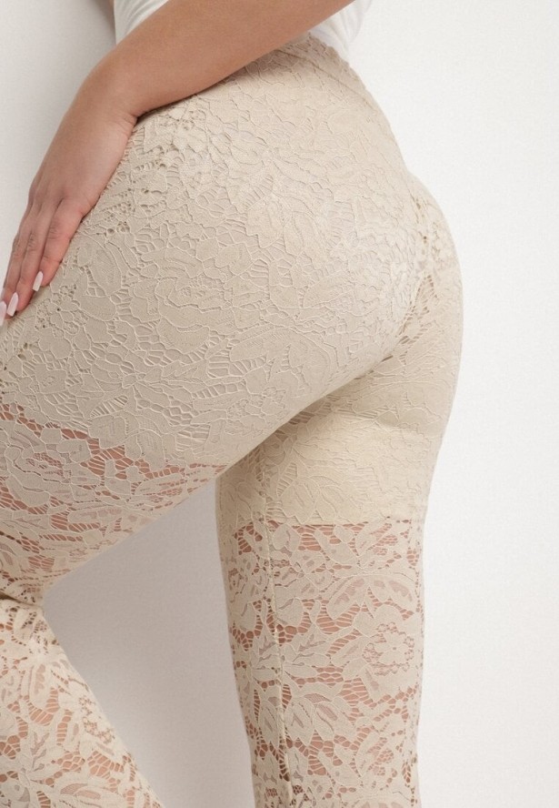 Beżowe Spodnie Koronkowe o Fasonie Dzwonów Vortiga