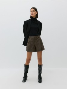 Szorty z imitacji skóry - ciemnobrązowy