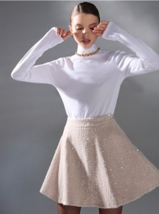 Spódnica mini z połyskującym cekinami - kremowy