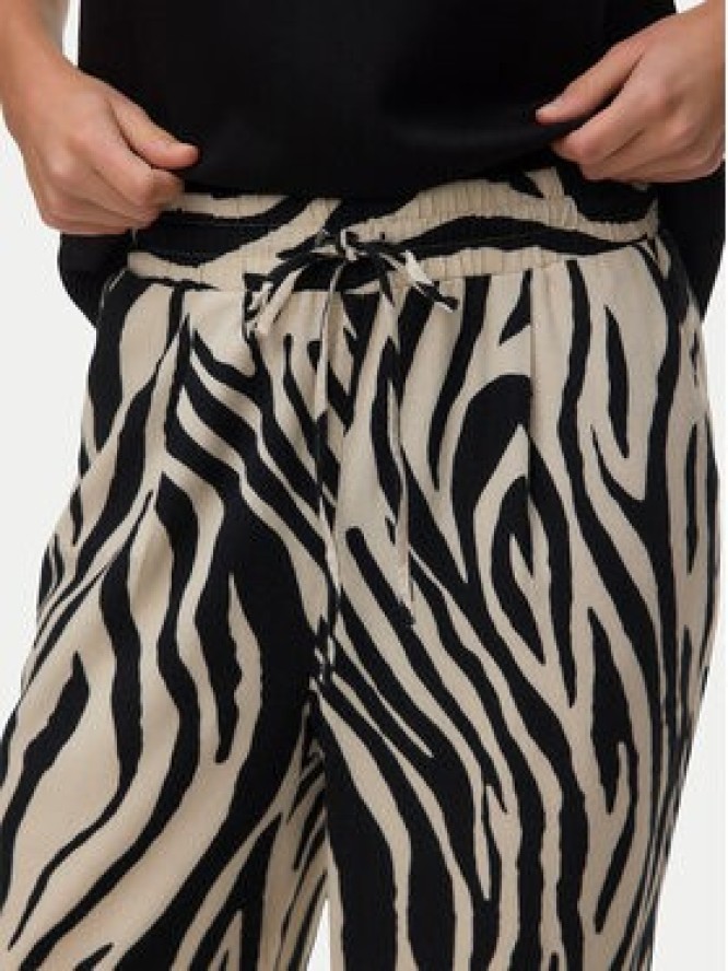 Vero Moda Spodnie materiałowe Jesmilo 10287363 Czarny Regular Fit