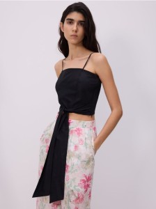 Top taftowy z ozdobnym wiązaniem - czarny