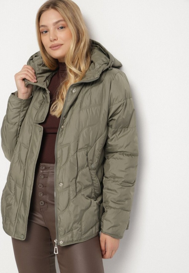 Jasnozielona Pikowana Kurtka Przejściowa o Klasycznym Kroju z Kapturem Tavitte