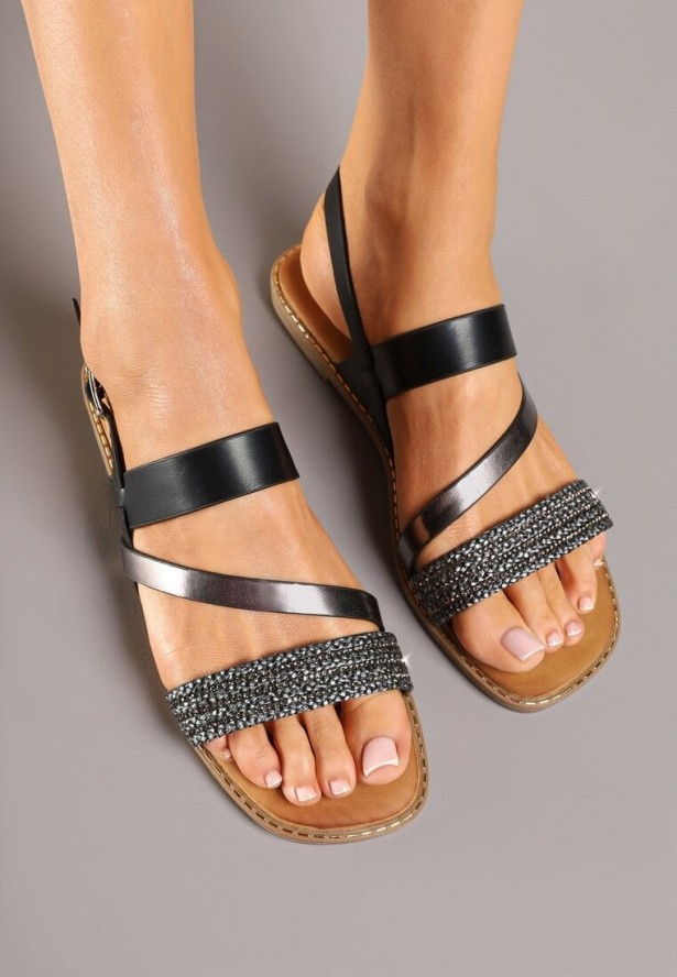 Czarne Sandały Zdobione Metalicznym Paseczkiem i Cyrkoniami Nuridira