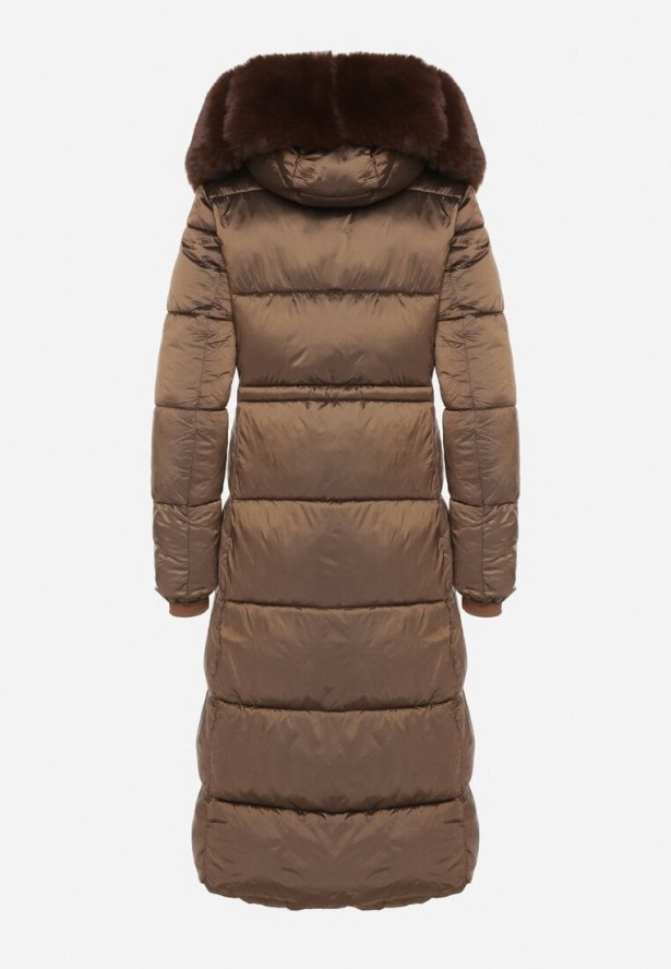Brązowa Długa Kurtka Puchowa z Pikowanymi Przeszyciami i Kapturem z Futrem Zevea